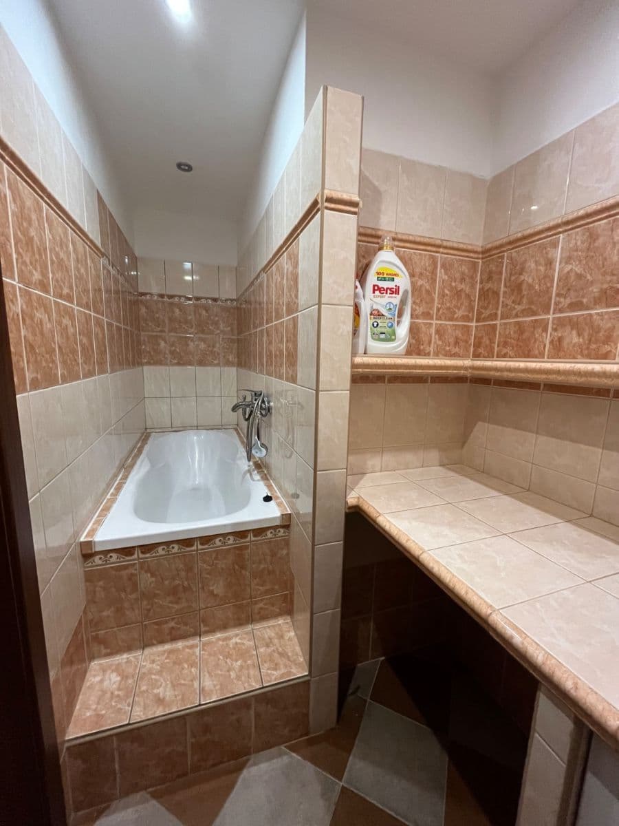 Prenájom bytu 3-izbový 102 m², Družstevní, Hustopeče, Jihomoravský kraj Prenájom bytu 3-izbový 102 m², Družstevní, Hustopeče, Jihomoravský kraj