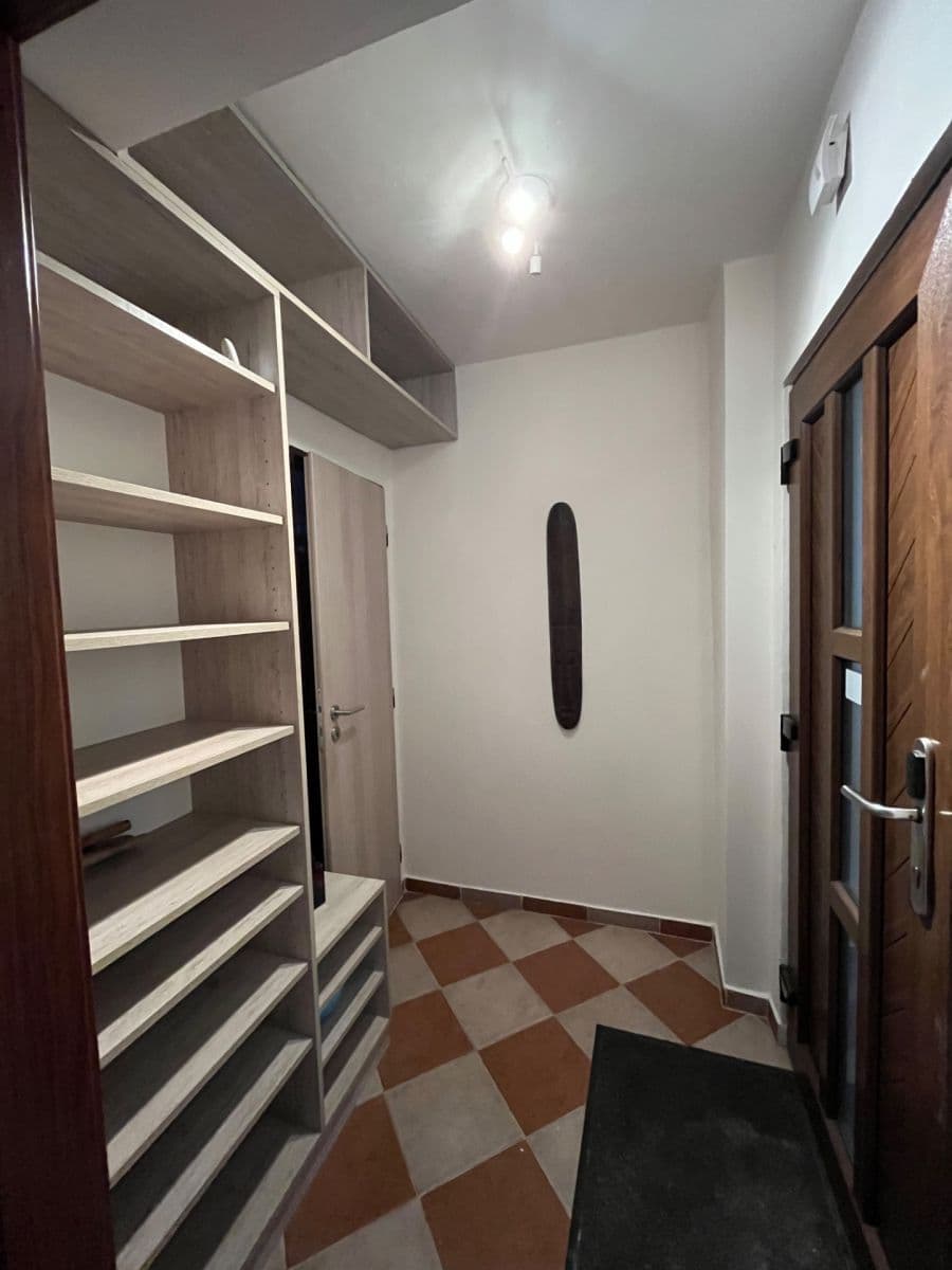 Prenájom bytu 3-izbový 102 m², Družstevní, Hustopeče, Jihomoravský kraj Prenájom bytu 3-izbový 102 m², Družstevní, Hustopeče, Jihomoravský kraj