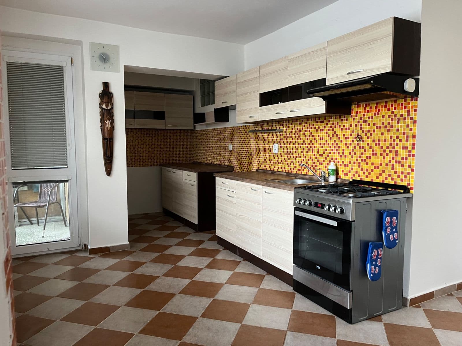 Prenájom bytu 3-izbový 102 m², Družstevní, Hustopeče, Jihomoravský kraj Prenájom bytu 3-izbový 102 m², Družstevní, Hustopeče, Jihomoravský kraj