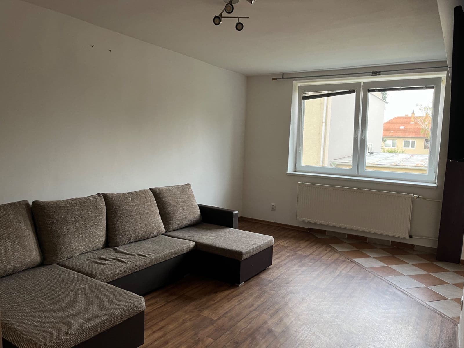 Prenájom bytu 3-izbový 102 m², Družstevní, Hustopeče, Jihomoravský kraj Prenájom bytu 3-izbový 102 m², Družstevní, Hustopeče, Jihomoravský kraj