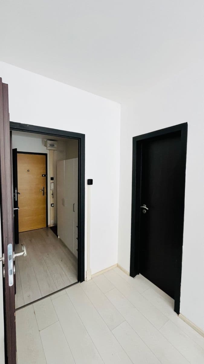 Prenájom bytu Garsoniéra 31 m², Werichova, Praha, Praha Prenájom bytu Garsoniéra 31 m², Werichova, Praha, Praha
