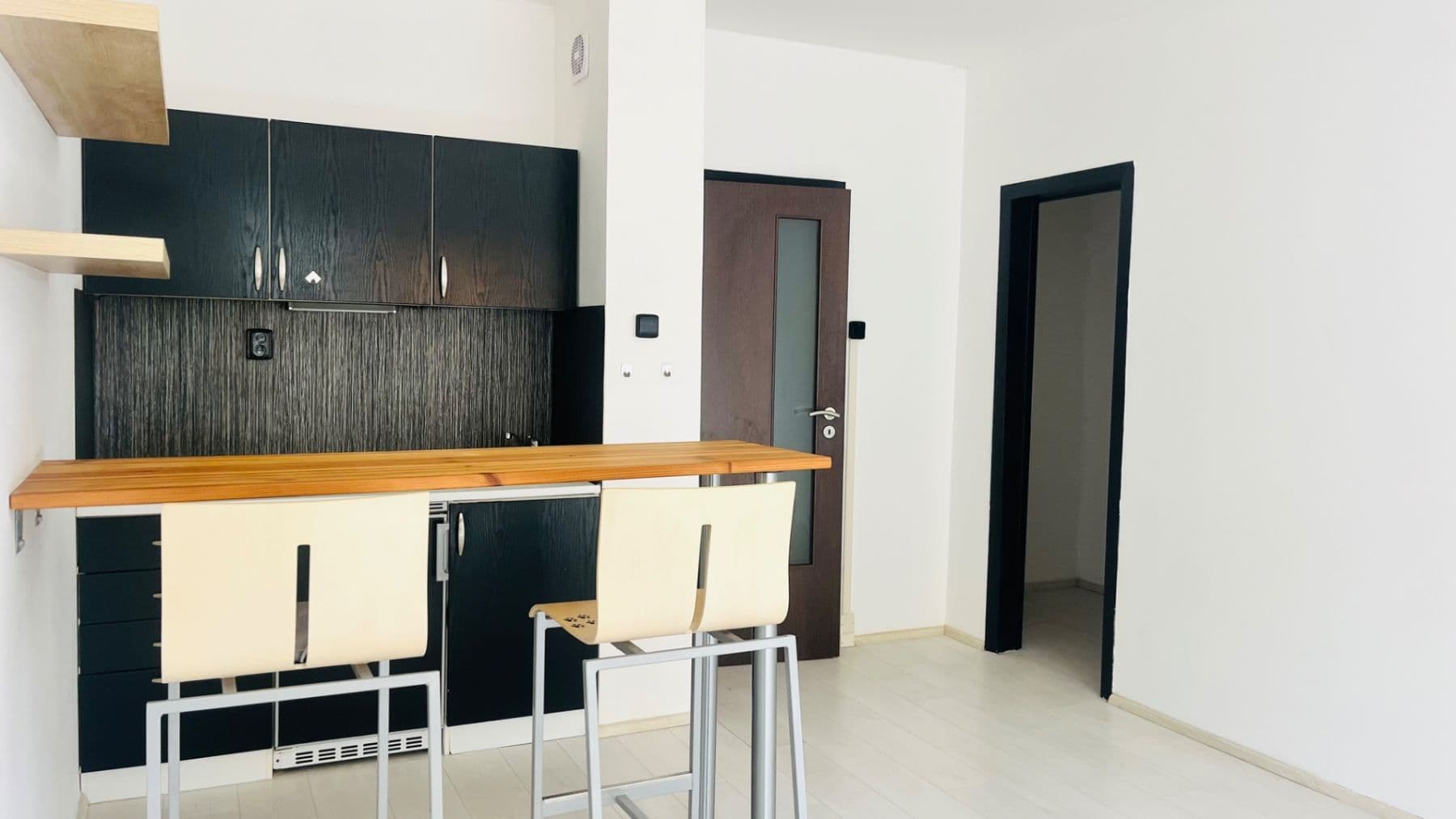 Prenájom bytu Garsoniéra 31 m², Werichova, Praha, Praha Prenájom bytu Garsoniéra 31 m², Werichova, Praha, Praha