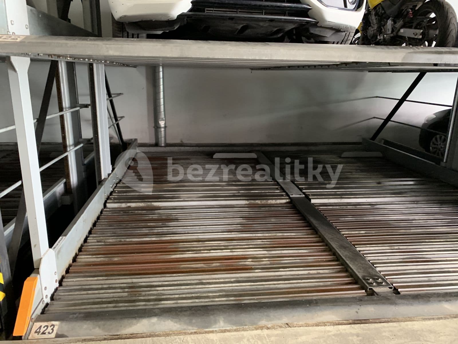 Prenájom garáže 12 m², Novákových, Praha, Praha Prenájom garáže 12 m², Novákových, Praha, Praha