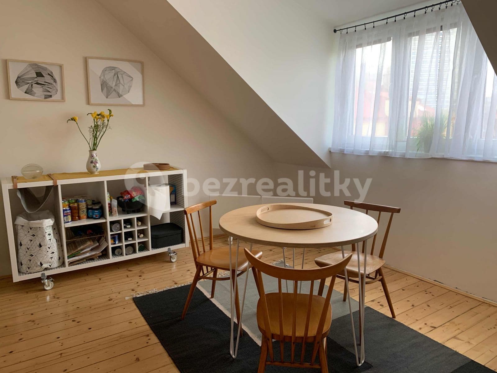 Prenájom bytu 1-izbový 46 m², Na Nivách, Praha, Praha Prenájom bytu 1-izbový 46 m², Na Nivách, Praha, Praha