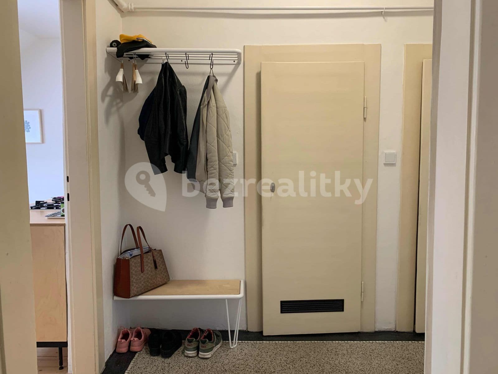 Prenájom bytu 1-izbový 46 m², Na Nivách, Praha, Praha Prenájom bytu 1-izbový 46 m², Na Nivách, Praha, Praha