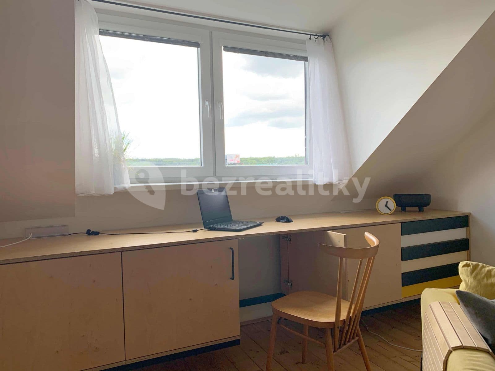 Prenájom bytu 1-izbový 46 m², Na Nivách, Praha, Praha Prenájom bytu 1-izbový 46 m², Na Nivách, Praha, Praha