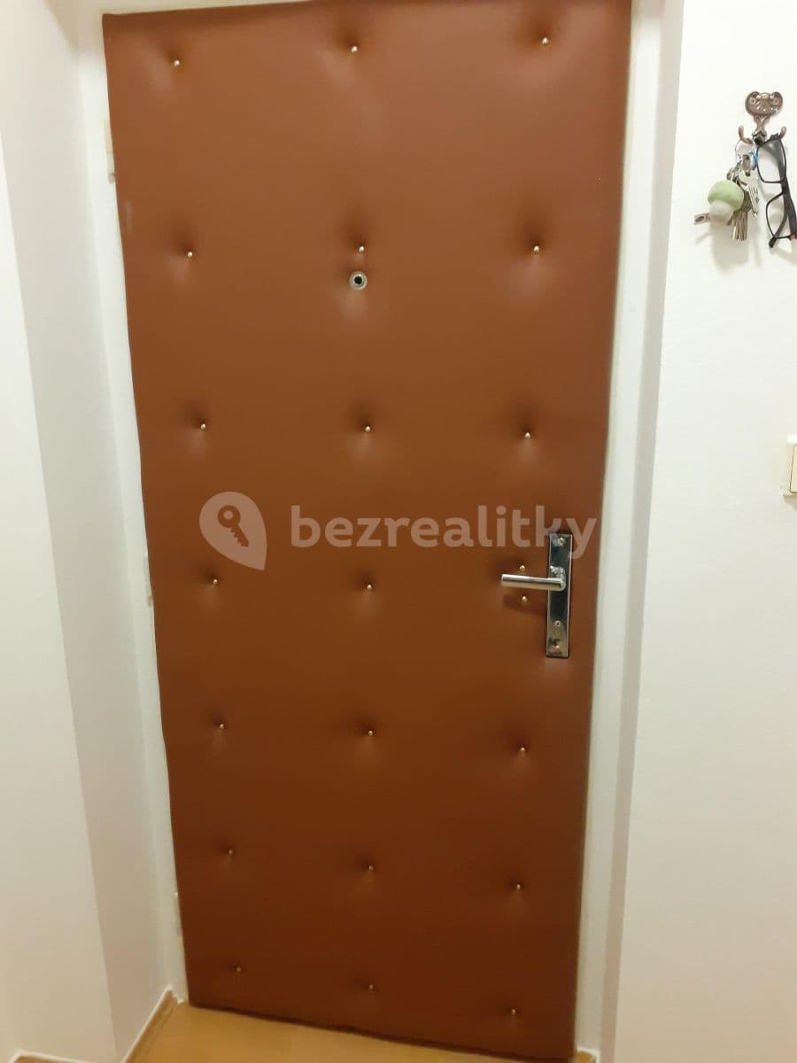 Prenájom bytu 1-izbový 43 m², Hřímalého, Plzeň, Plzeňský kraj Prenájom bytu 1-izbový 43 m², Hřímalého, Plzeň, Plzeňský kraj