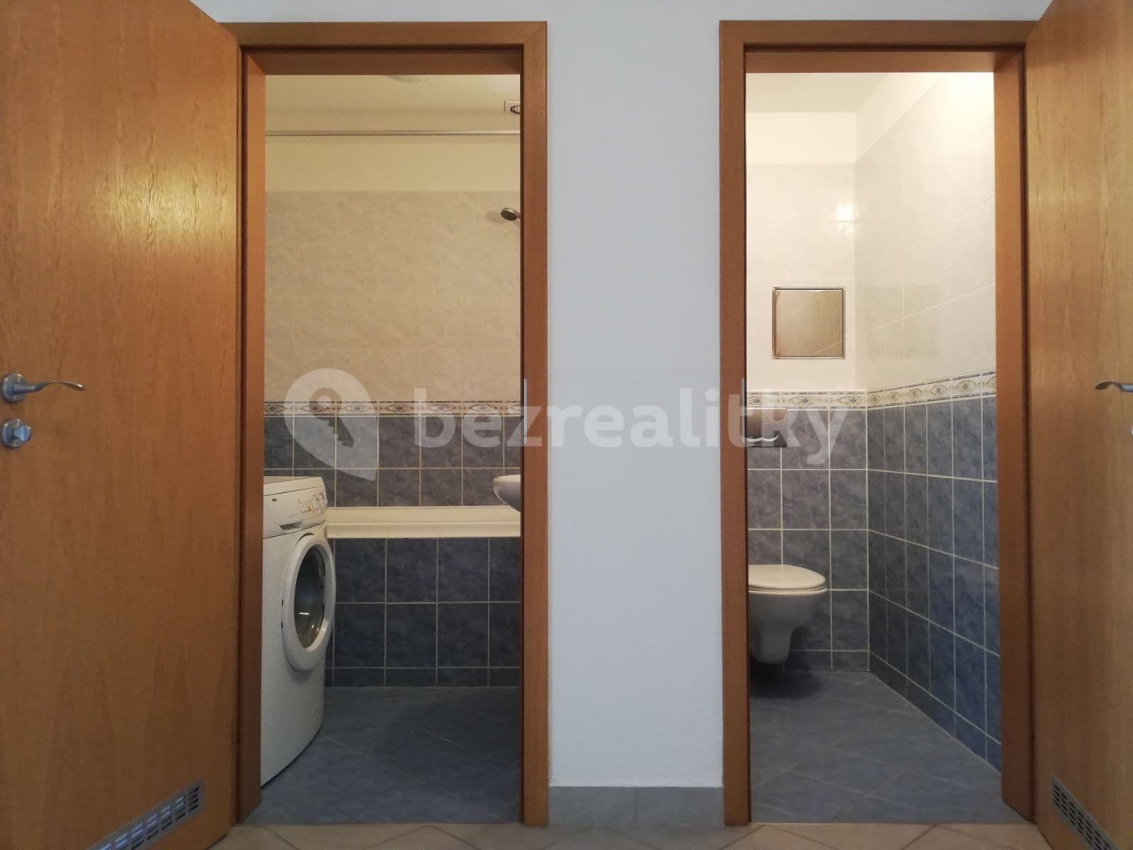 Prenájom bytu 2-izbový 55 m², Osadní, Praha, Praha Prenájom bytu 2-izbový 55 m², Osadní, Praha, Praha