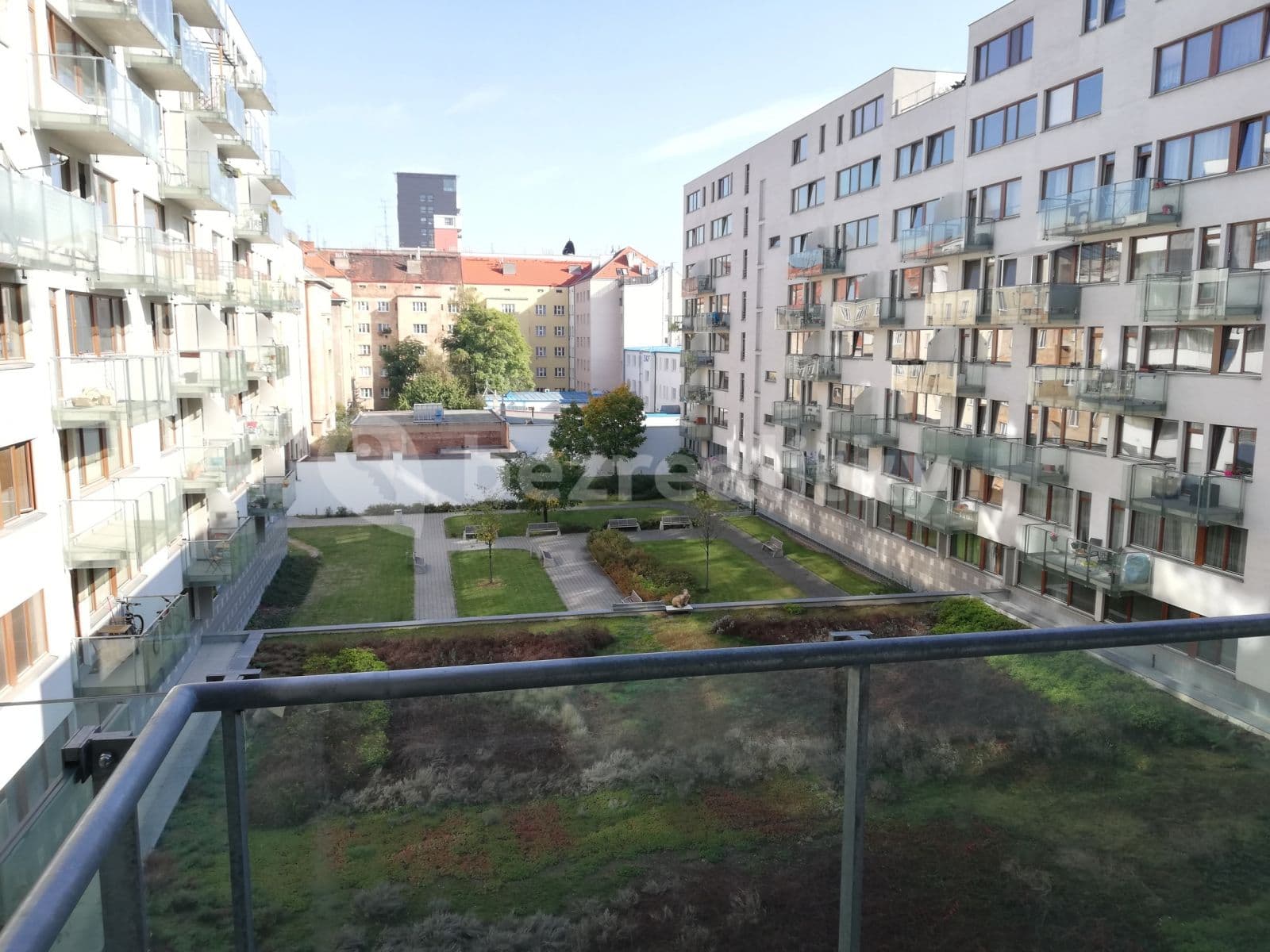 Prenájom bytu 2-izbový 55 m², Osadní, Praha, Praha Prenájom bytu 2-izbový 55 m², Osadní, Praha, Praha