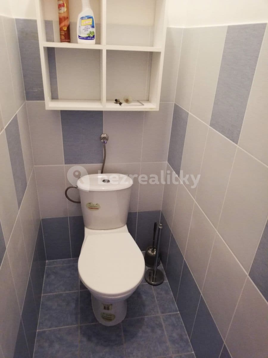 Prenájom bytu 2-izbový 43 m², Hnězdenská, Praha, Praha Prenájom bytu 2-izbový 43 m², Hnězdenská, Praha, Praha