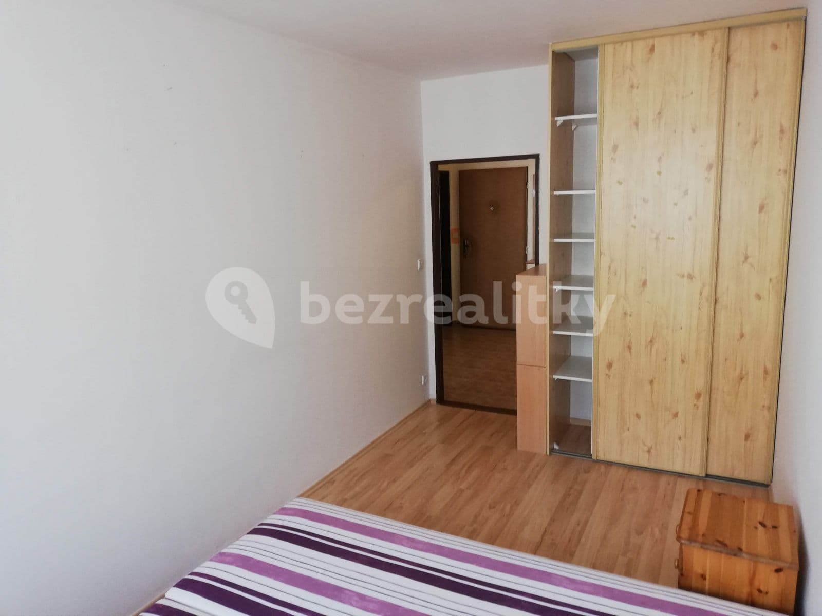 Prenájom bytu 2-izbový 43 m², Hnězdenská, Praha, Praha Prenájom bytu 2-izbový 43 m², Hnězdenská, Praha, Praha