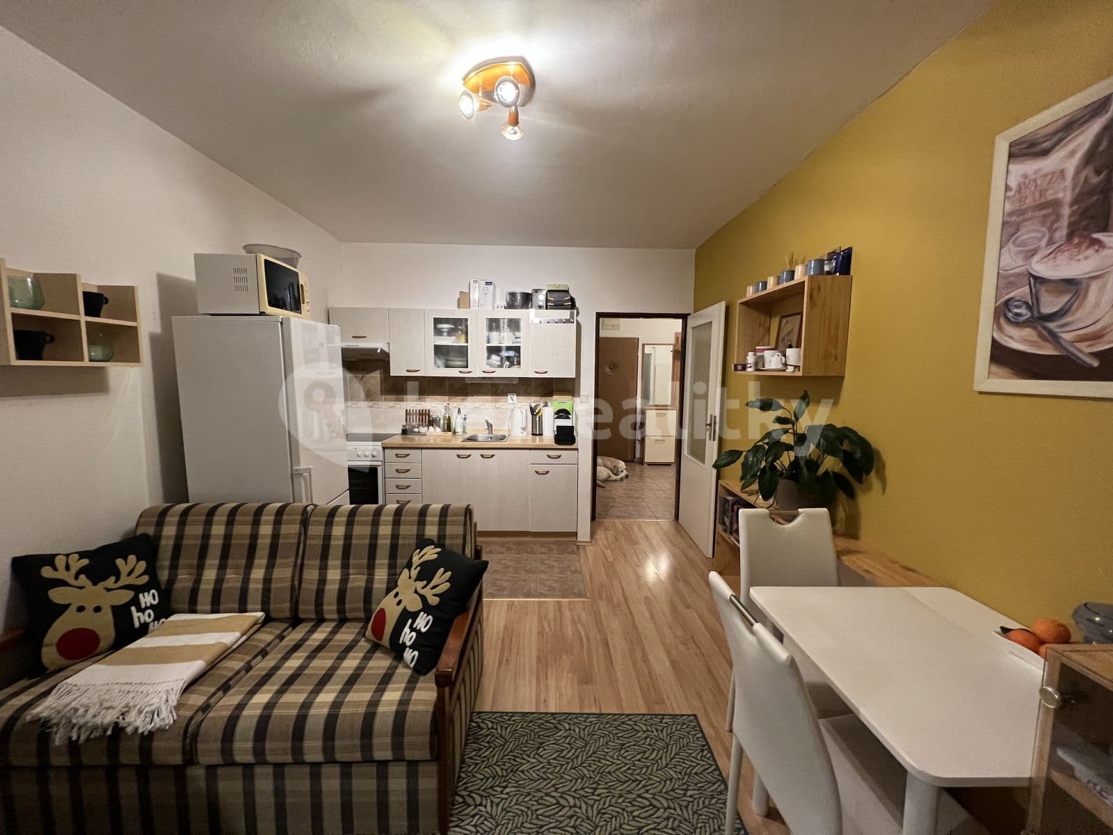 Prenájom bytu 2-izbový 43 m², Hnězdenská, Praha, Praha Prenájom bytu 2-izbový 43 m², Hnězdenská, Praha, Praha