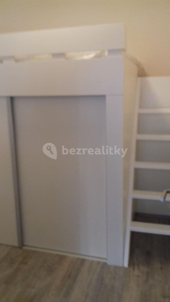 Prenájom bytu 2-izbový 45 m², Krymská, Praha, Praha Prenájom bytu 2-izbový 45 m², Krymská, Praha, Praha