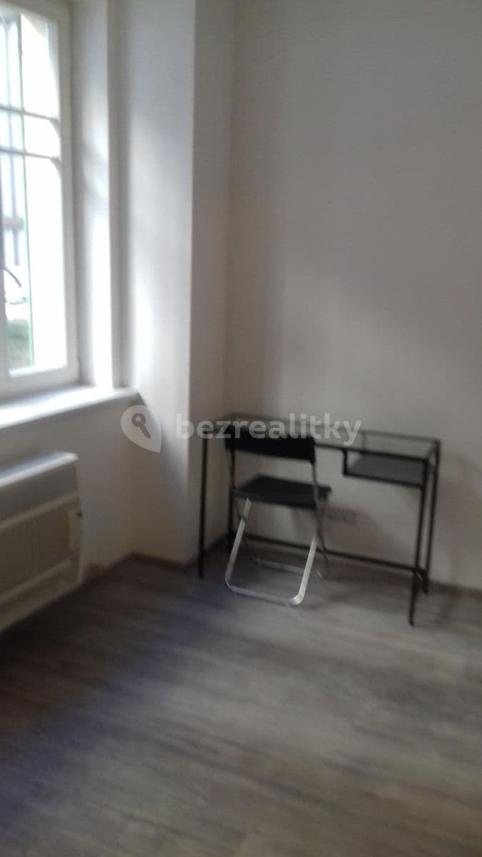 Prenájom bytu 2-izbový 45 m², Krymská, Praha, Praha Prenájom bytu 2-izbový 45 m², Krymská, Praha, Praha