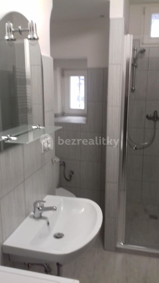 Prenájom bytu 2-izbový 45 m², Krymská, Praha, Praha Prenájom bytu 2-izbový 45 m², Krymská, Praha, Praha