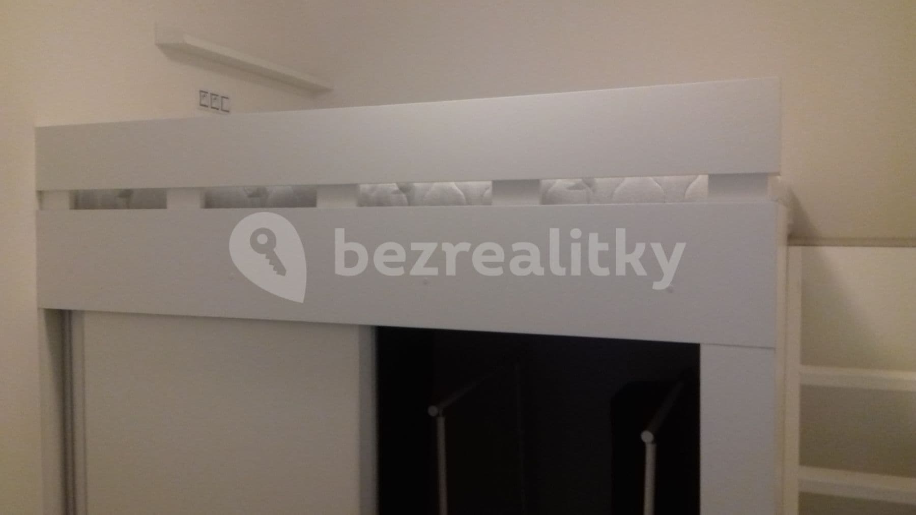 Prenájom bytu 2-izbový 45 m², Krymská, Praha, Praha Prenájom bytu 2-izbový 45 m², Krymská, Praha, Praha