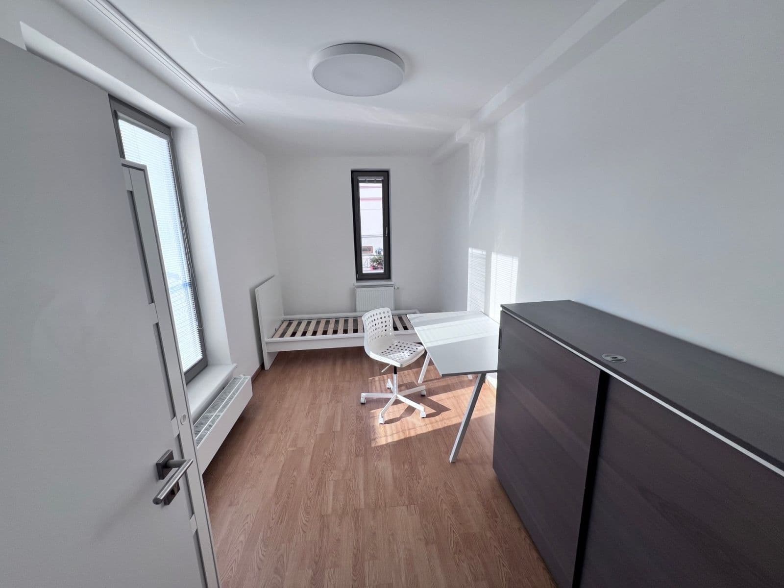 Prenájom bytu 5-izbový 14 m², Viniční, Brno, Jihomoravský kraj Prenájom bytu 5-izbový 14 m², Viniční, Brno, Jihomoravský kraj