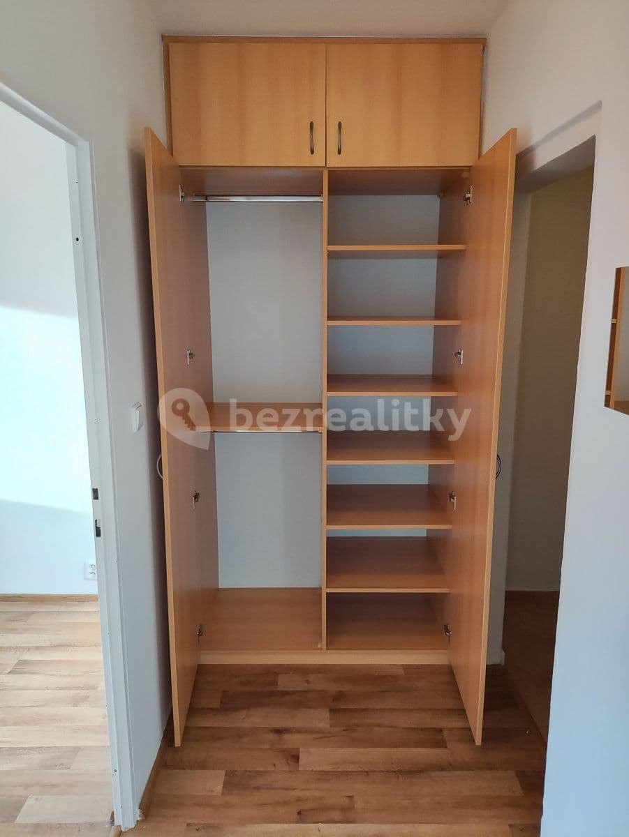 Prenájom bytu 2-izbový 45 m², Ohradní, Praha, Praha Prenájom bytu 2-izbový 45 m², Ohradní, Praha, Praha