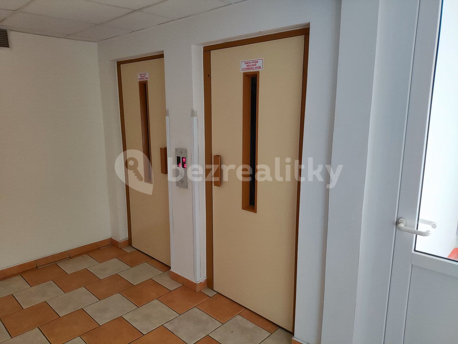Prenájom bytu 2-izbový 45 m², Ohradní, Praha, Praha Prenájom bytu 2-izbový 45 m², Ohradní, Praha, Praha
