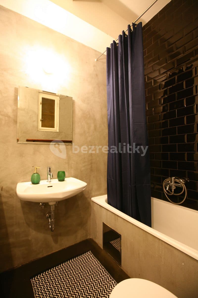 Prenájom bytu 2-izbový 45 m², Sokolovská, Praha, Praha Prenájom bytu 2-izbový 45 m², Sokolovská, Praha, Praha