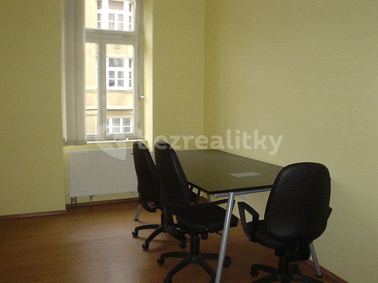 Prenájom kancelárie 16 m², Jeseniova, Praha, Praha