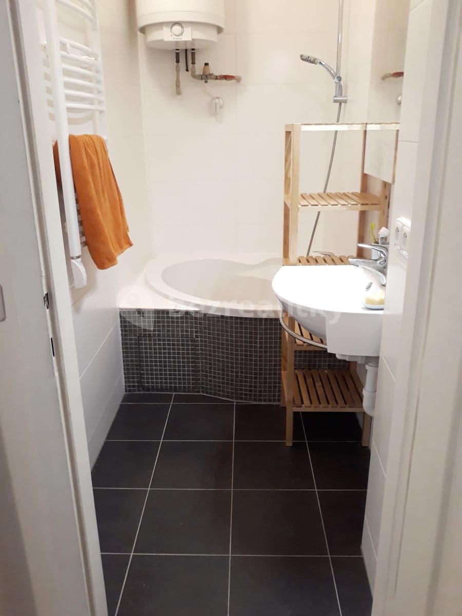 Prenájom bytu 2-izbový 39 m², Nad Kajetánkou, Praha, Praha Prenájom bytu 2-izbový 39 m², Nad Kajetánkou, Praha, Praha