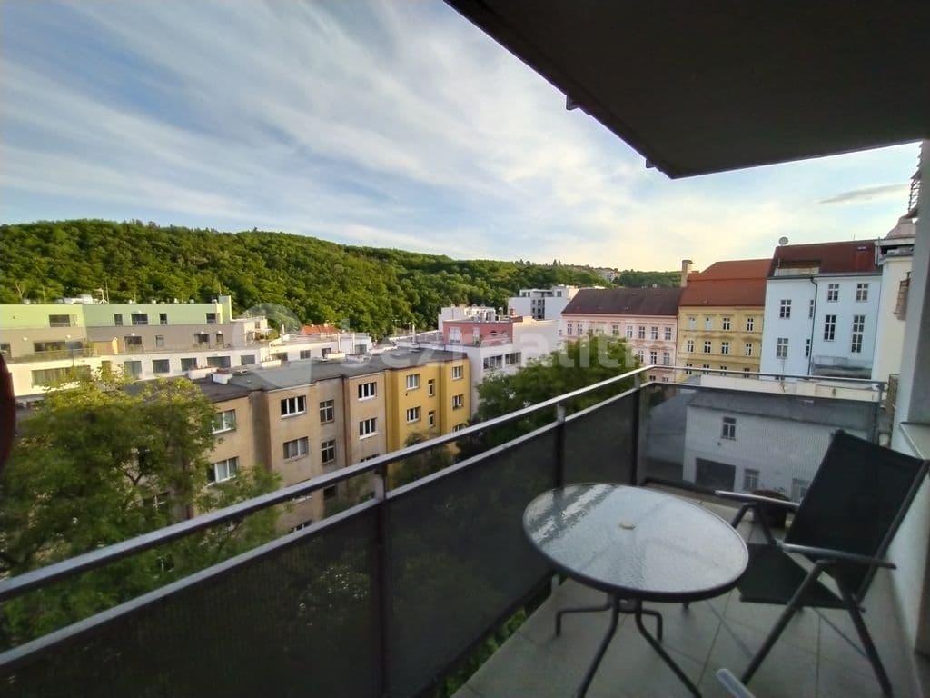 Prenájom bytu 1-izbový 45 m², Plzeňská, Praha, Praha Prenájom bytu 1-izbový 45 m², Plzeňská, Praha, Praha