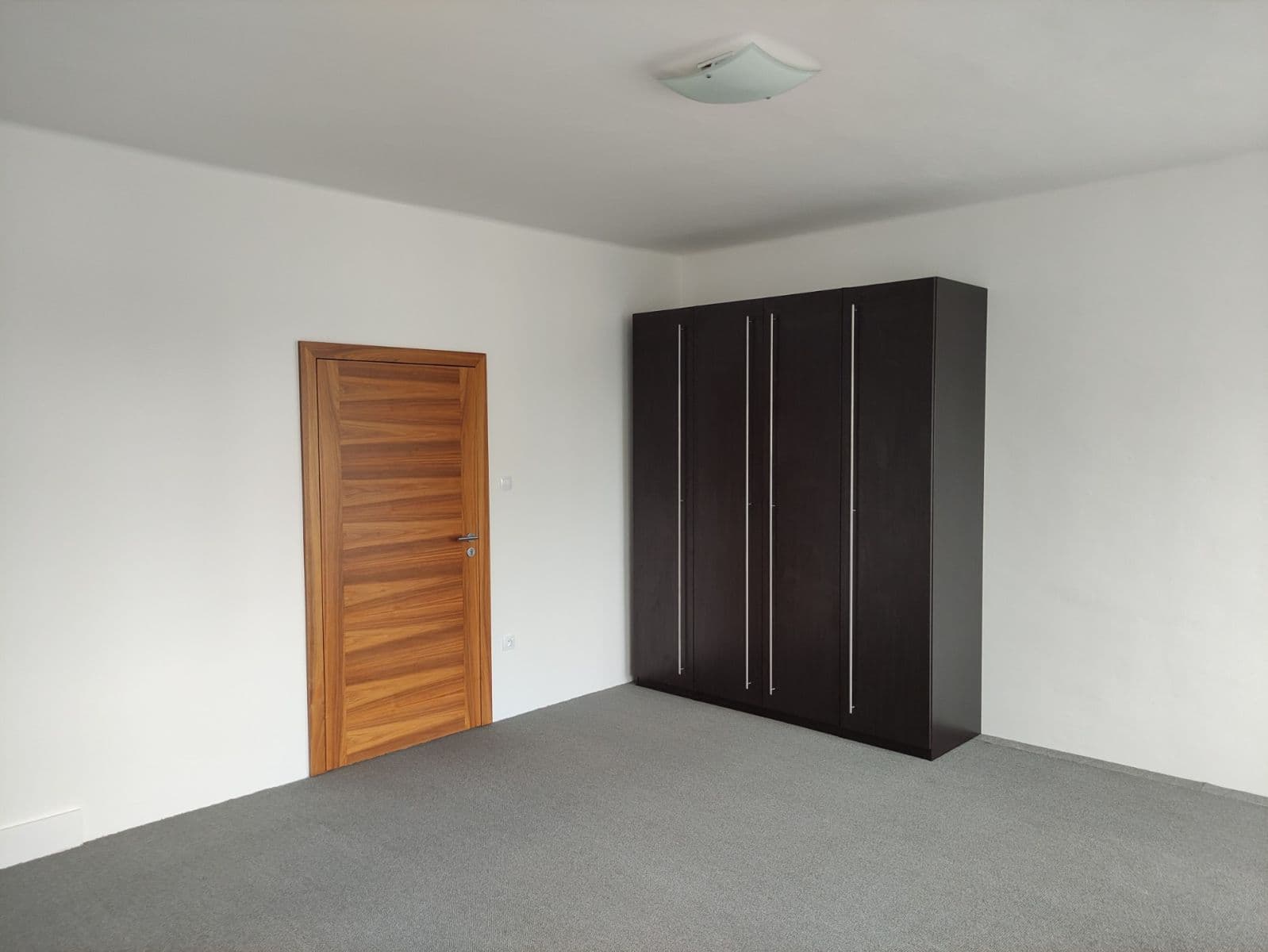 Prenájom bytu 2-izbový 46 m², Renneská třída, Brno, Jihomoravský kraj Prenájom bytu 2-izbový 46 m², Renneská třída, Brno, Jihomoravský kraj