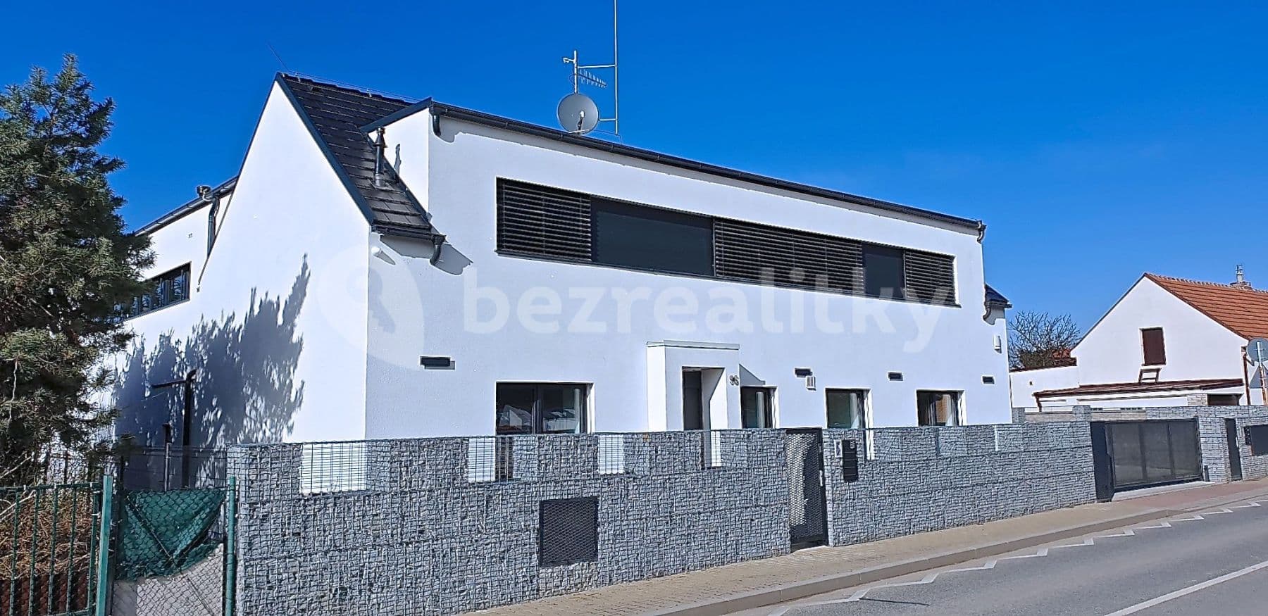 Prenájom bytu 2-izbový 73 m², Josefa Houdka, Praha, Praha Prenájom bytu 2-izbový 73 m², Josefa Houdka, Praha, Praha