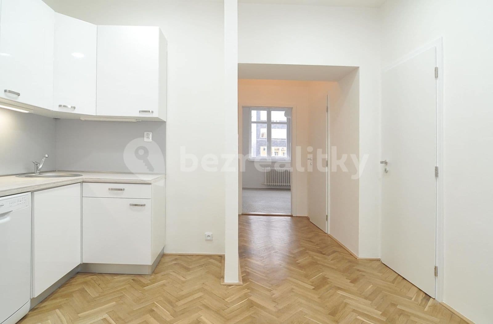 Prenájom bytu 3-izbový 89 m², Přístavní, Praha, Praha Prenájom bytu 3-izbový 89 m², Přístavní, Praha, Praha