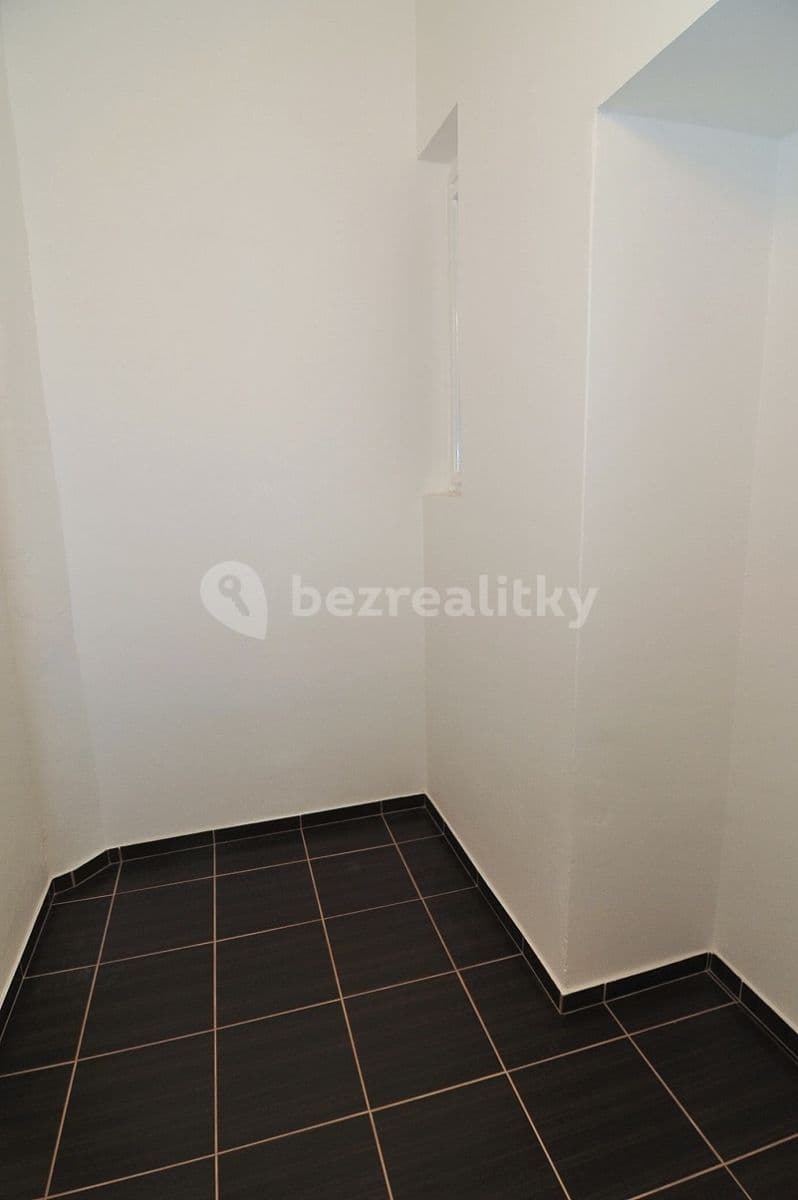 Prenájom bytu 3-izbový 89 m², Přístavní, Praha, Praha Prenájom bytu 3-izbový 89 m², Přístavní, Praha, Praha