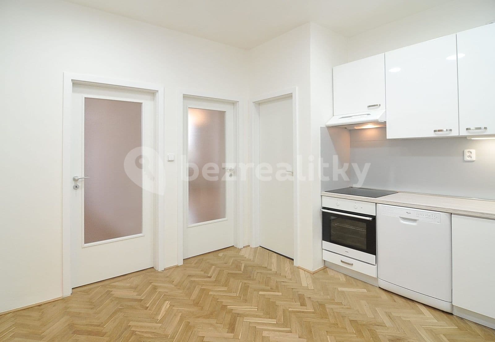 Prenájom bytu 3-izbový 89 m², Přístavní, Praha, Praha Prenájom bytu 3-izbový 89 m², Přístavní, Praha, Praha