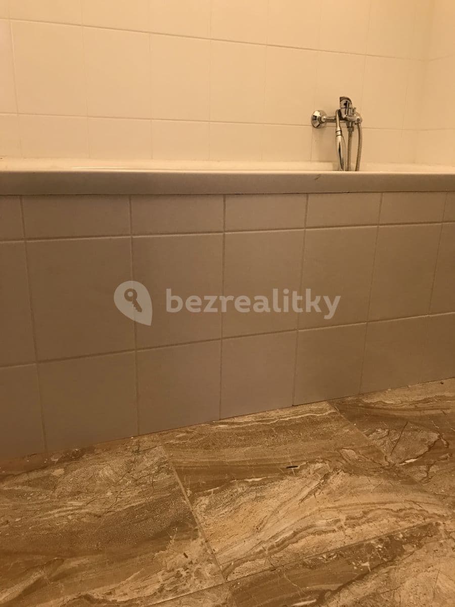 Prenájom bytu 1-izbový 31 m², Pod radnicí, Praha, Praha Prenájom bytu 1-izbový 31 m², Pod radnicí, Praha, Praha