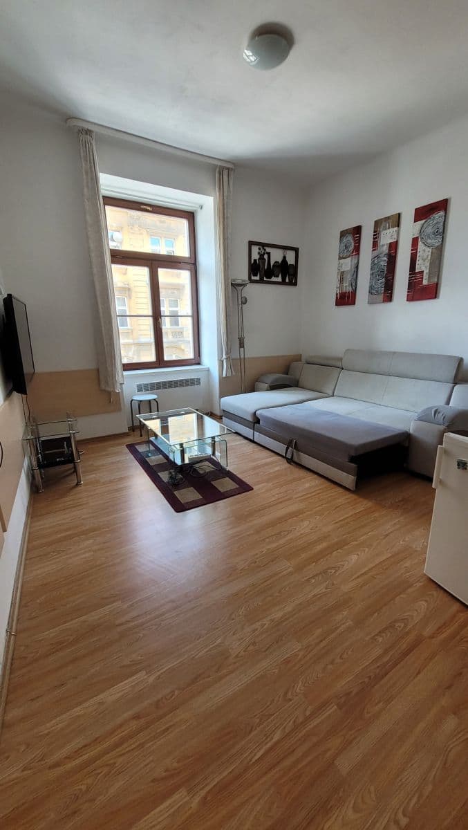 Prenájom bytu 1-izbový 25 m², Veletržní, Praha, Praha Prenájom bytu 1-izbový 25 m², Veletržní, Praha, Praha