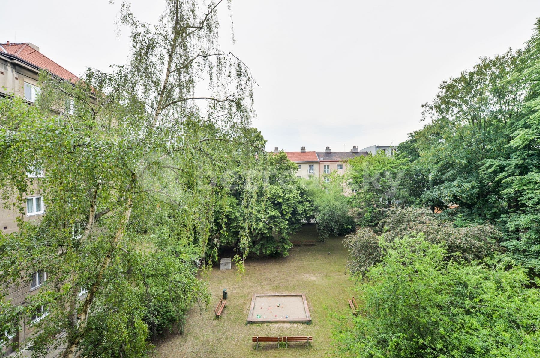 Prenájom bytu 1-izbový 30 m², Viklefova, Praha, Praha Prenájom bytu 1-izbový 30 m², Viklefova, Praha, Praha