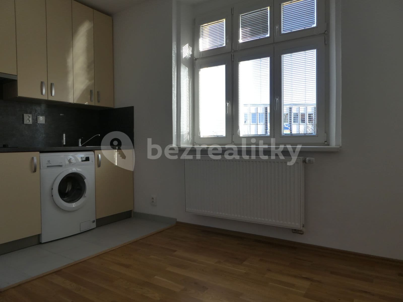 Prenájom bytu Garsoniéra 20 m², Čistovická, Praha, Praha Prenájom bytu Garsoniéra 20 m², Čistovická, Praha, Praha