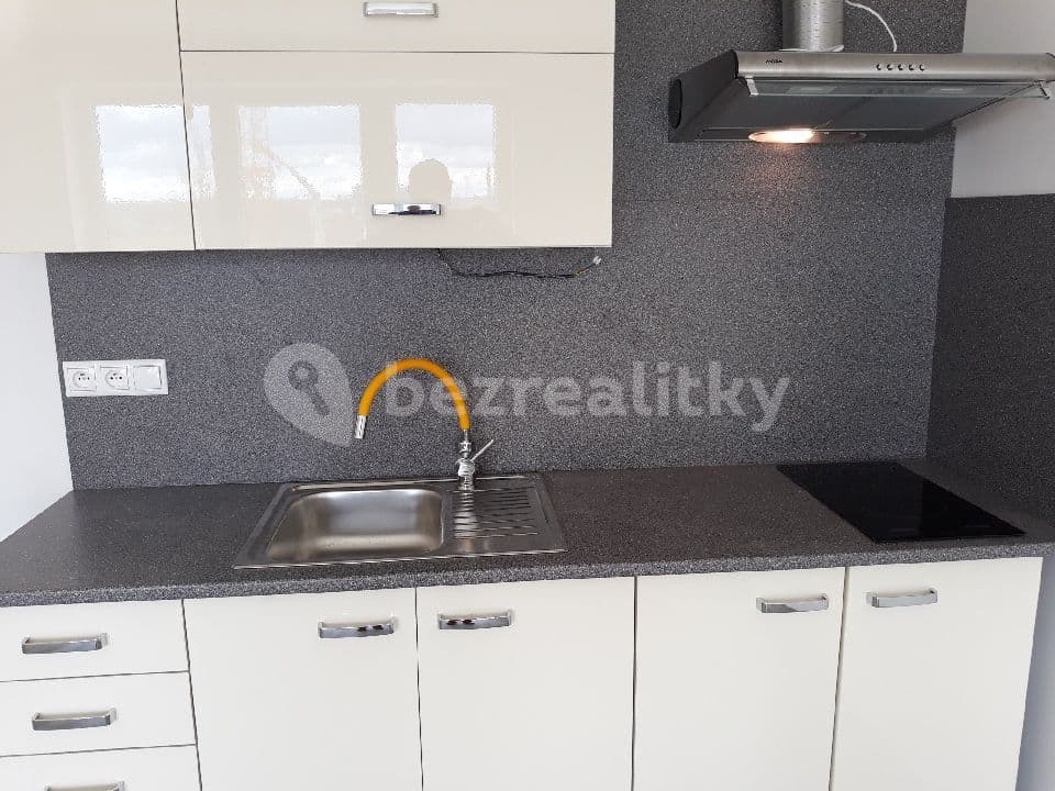 Prenájom bytu 1-izbový 38 m², Zelnice II, Slavkov u Brna, Jihomoravský kraj Prenájom bytu 1-izbový 38 m², Zelnice II, Slavkov u Brna, Jihomoravský kraj