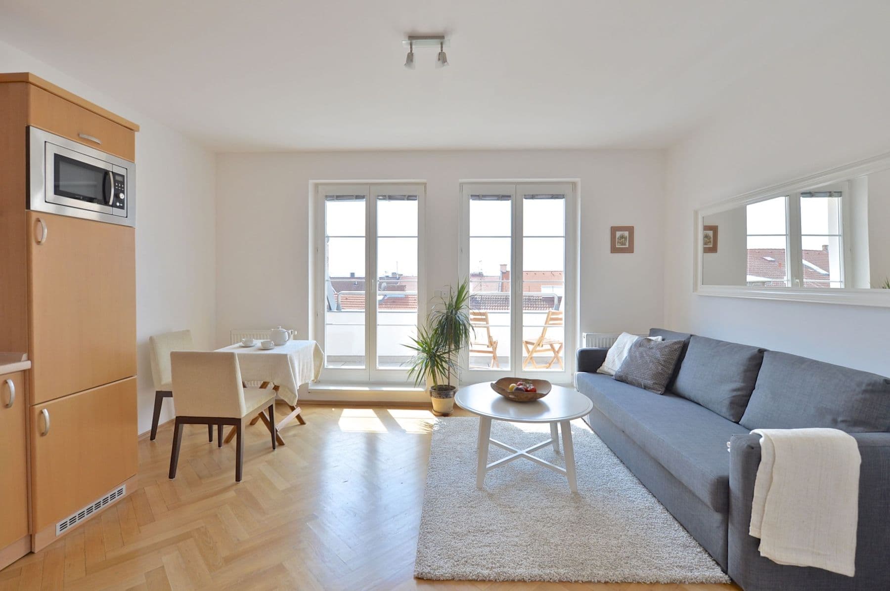 Prenájom bytu 2-izbový 57 m², Varšavská, Praha, Praha Prenájom bytu 2-izbový 57 m², Varšavská, Praha, Praha