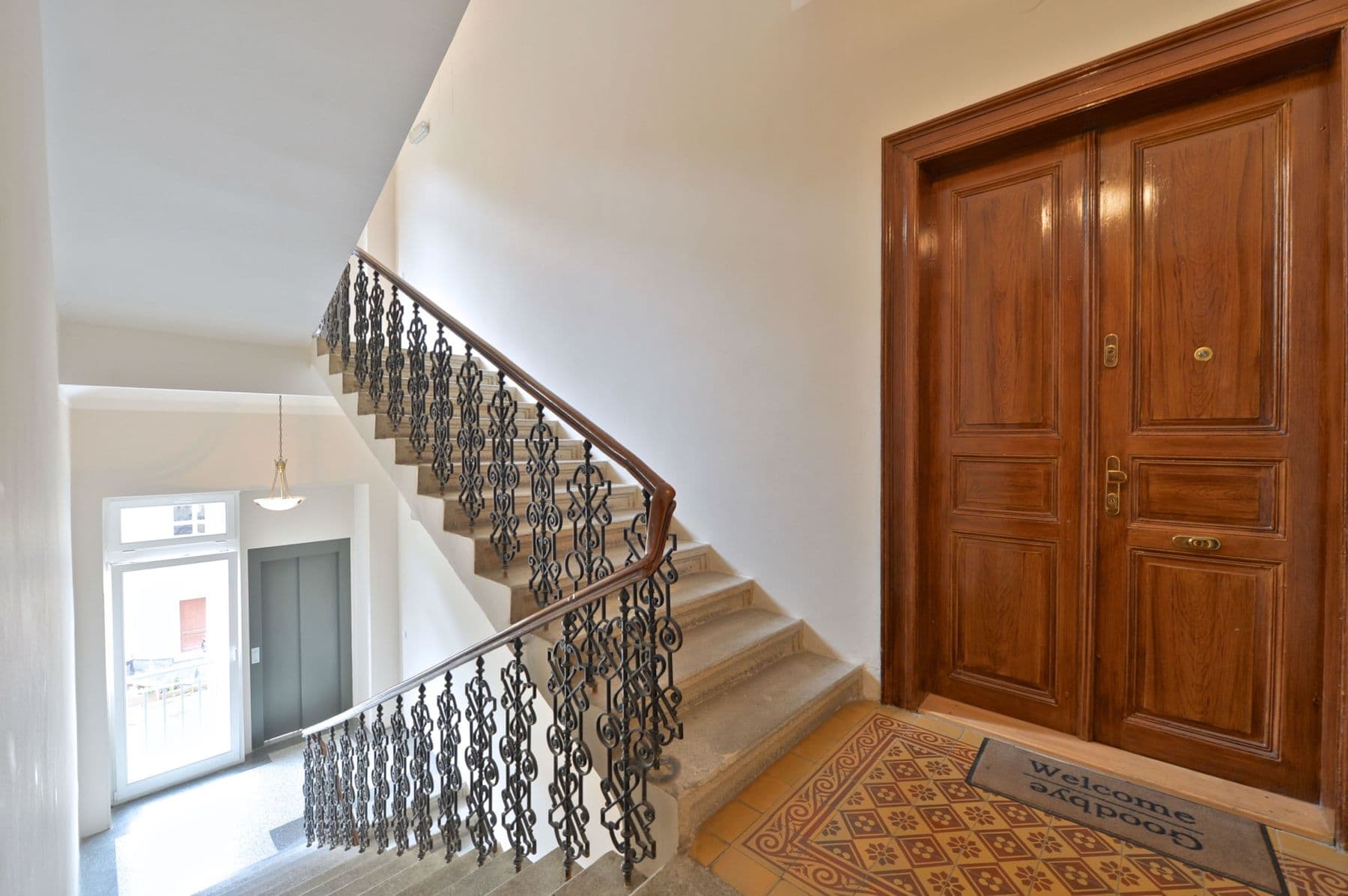Prenájom bytu 2-izbový 57 m², Varšavská, Praha, Praha Prenájom bytu 2-izbový 57 m², Varšavská, Praha, Praha