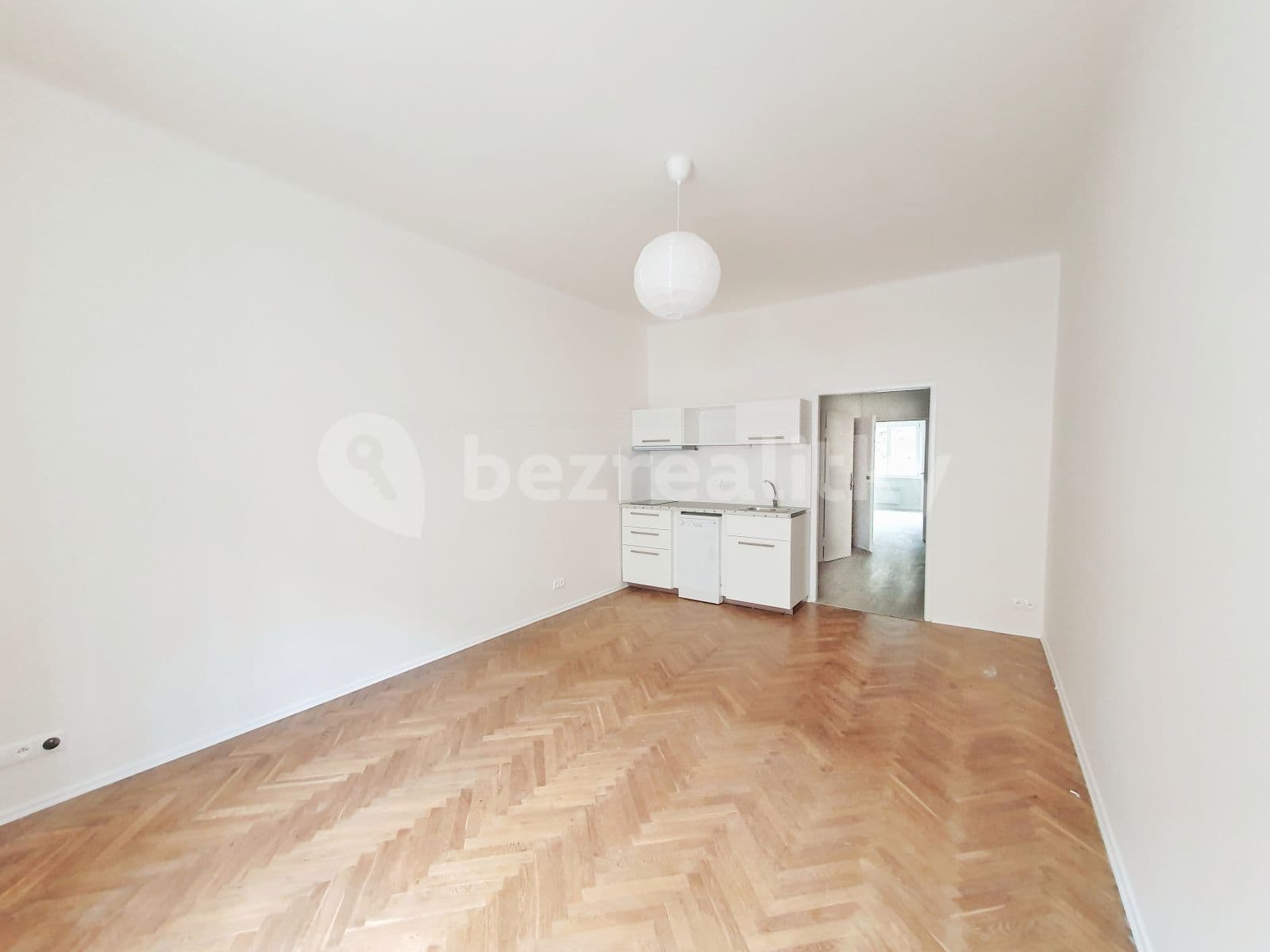 Prenájom bytu 2-izbový 50 m², Malešická, Praha, Praha Prenájom bytu 2-izbový 50 m², Malešická, Praha, Praha
