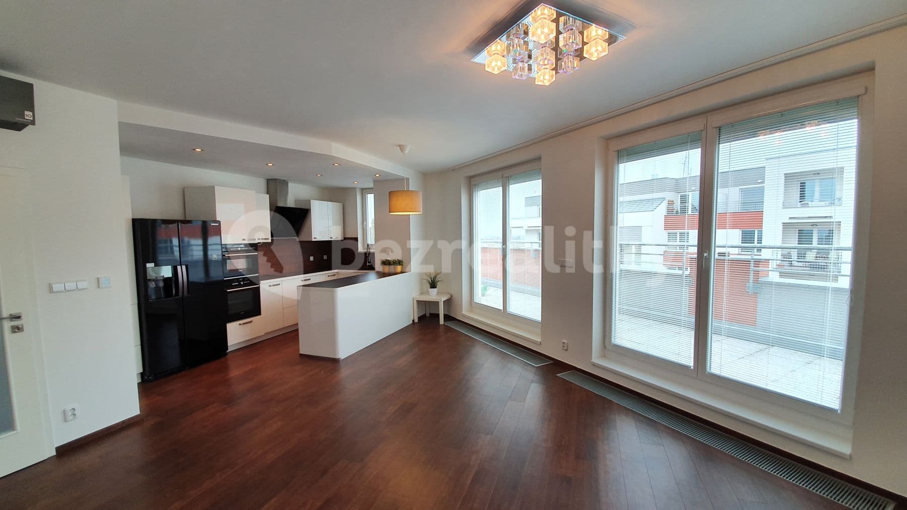 Prenájom bytu 4-izbový 172 m², Milotická, Praha, Praha Prenájom bytu 4-izbový 172 m², Milotická, Praha, Praha