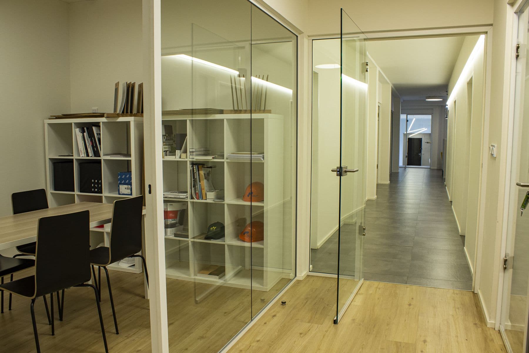 Prenájom kancelárie 15 m², Puškinovo náměstí, Praha, Praha Prenájom kancelárie 15 m², Puškinovo náměstí, Praha, Praha