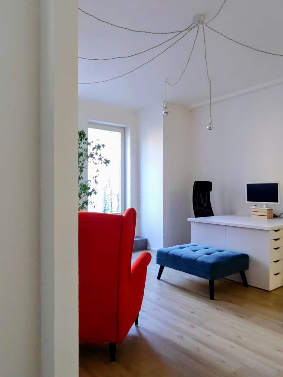 Prenájom kancelárie 15 m², Puškinovo náměstí, Praha, Praha Prenájom kancelárie 15 m², Puškinovo náměstí, Praha, Praha