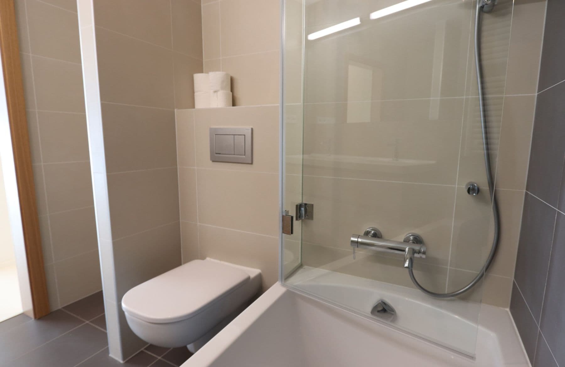 Prenájom bytu 3-izbový 74 m², Ve Střešovičkách, Praha, Praha Prenájom bytu 3-izbový 74 m², Ve Střešovičkách, Praha, Praha