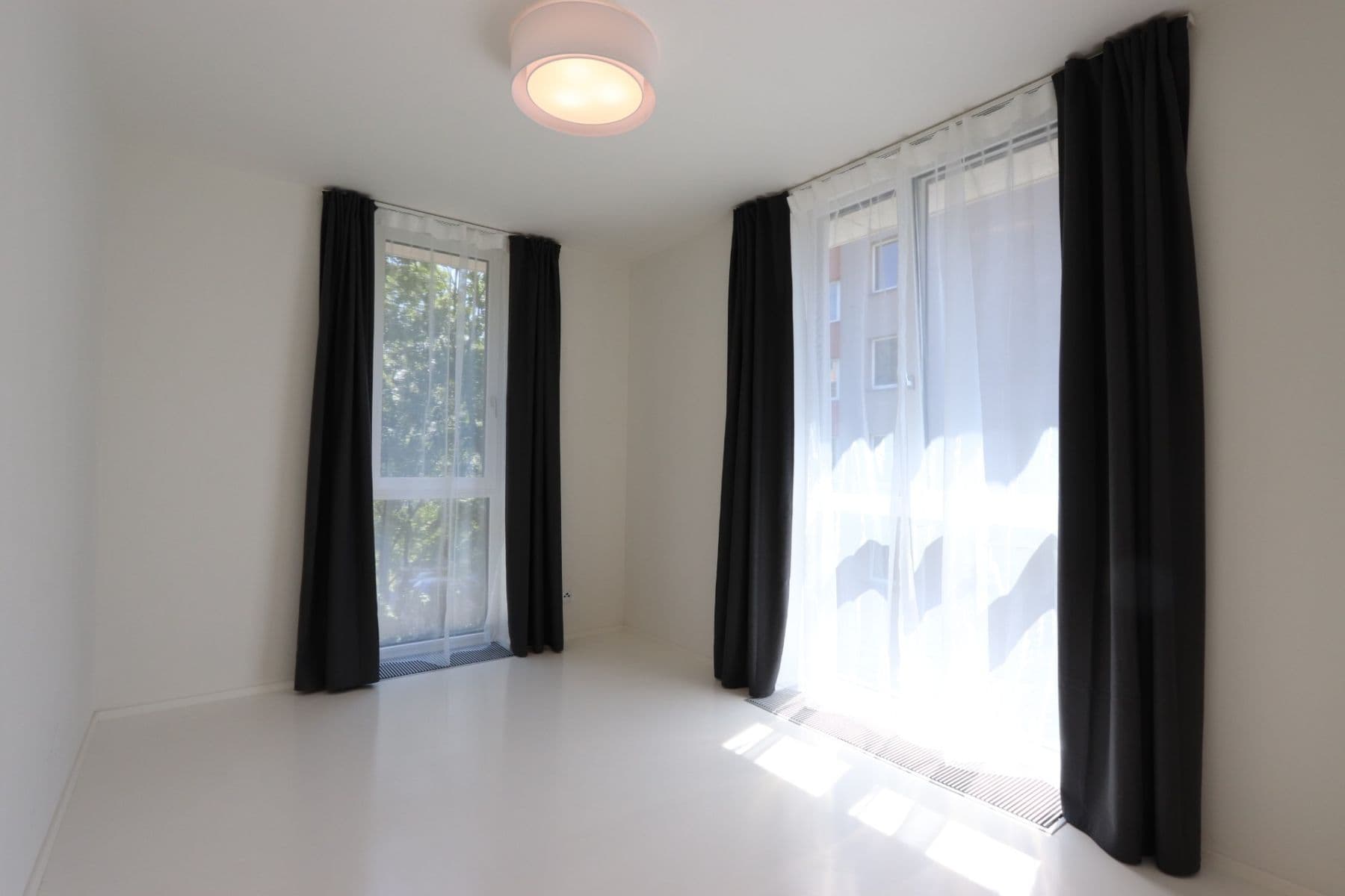 Prenájom bytu 3-izbový 74 m², Ve Střešovičkách, Praha, Praha Prenájom bytu 3-izbový 74 m², Ve Střešovičkách, Praha, Praha