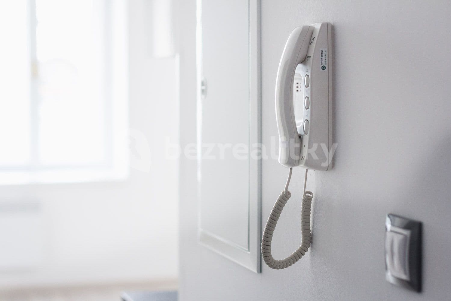 Prenájom bytu 2-izbový 42 m², Podplukovníka Sochora, Praha, Praha Prenájom bytu 2-izbový 42 m², Podplukovníka Sochora, Praha, Praha
