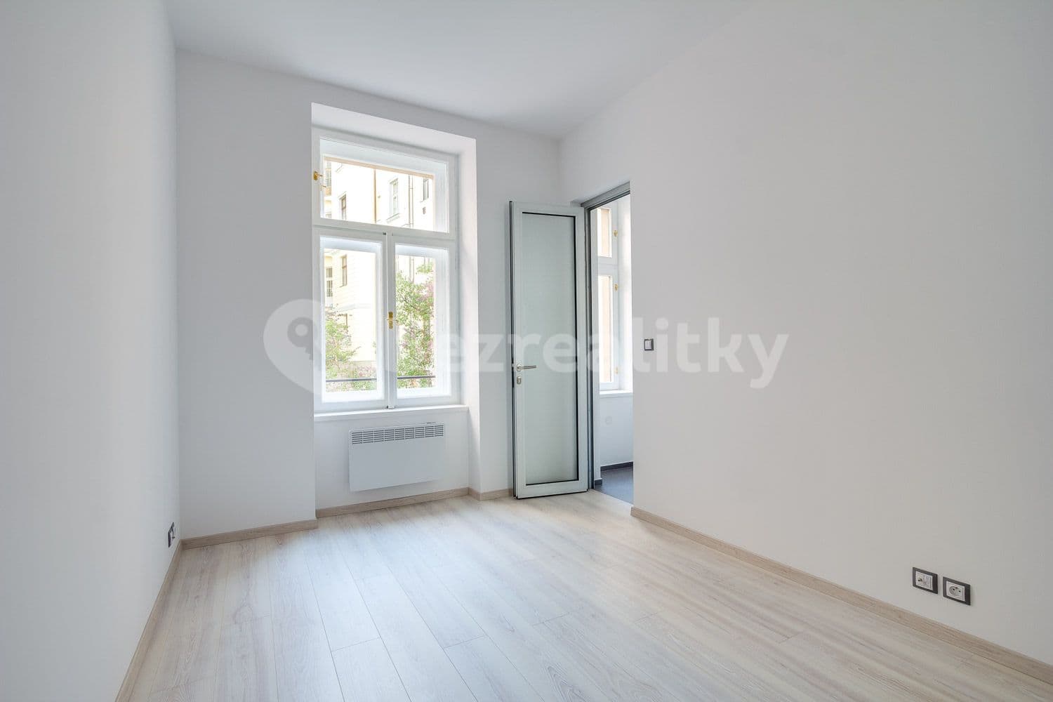 Prenájom bytu 2-izbový 42 m², Podplukovníka Sochora, Praha, Praha Prenájom bytu 2-izbový 42 m², Podplukovníka Sochora, Praha, Praha