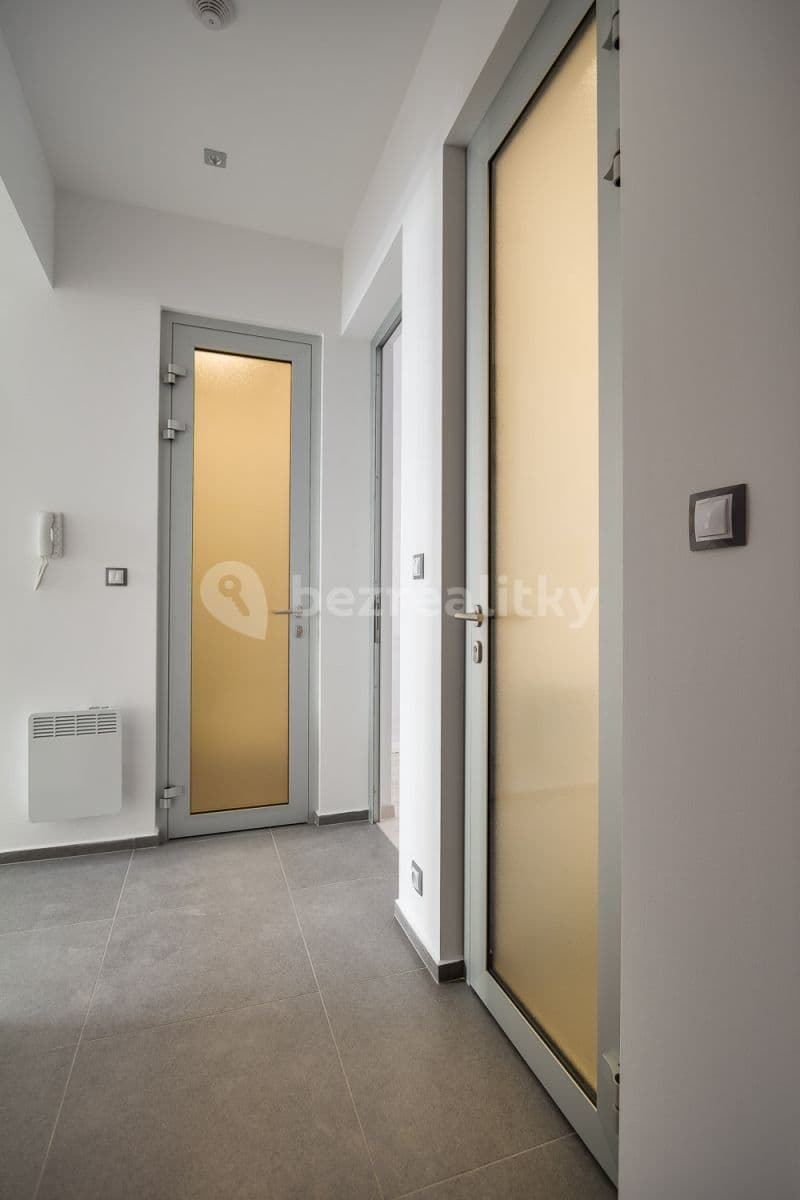 Prenájom bytu 2-izbový 42 m², Podplukovníka Sochora, Praha, Praha Prenájom bytu 2-izbový 42 m², Podplukovníka Sochora, Praha, Praha