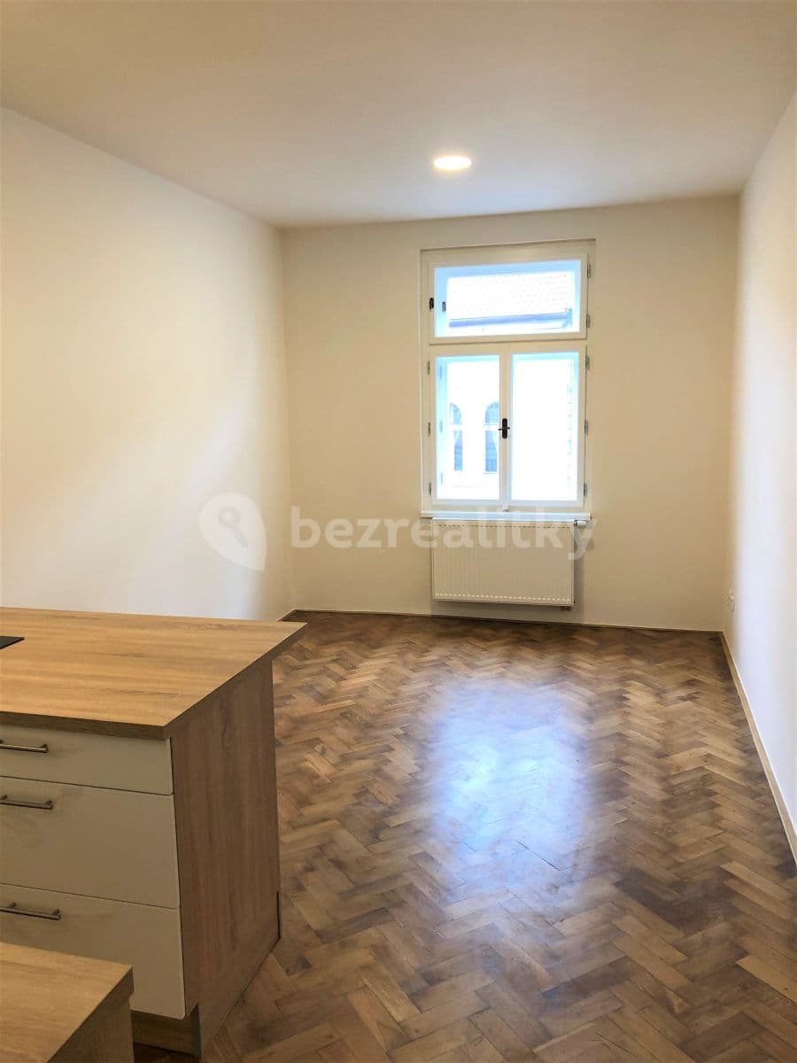 Prenájom bytu Garsoniéra 29 m², Moskevská, Praha, Praha Prenájom bytu Garsoniéra 29 m², Moskevská, Praha, Praha