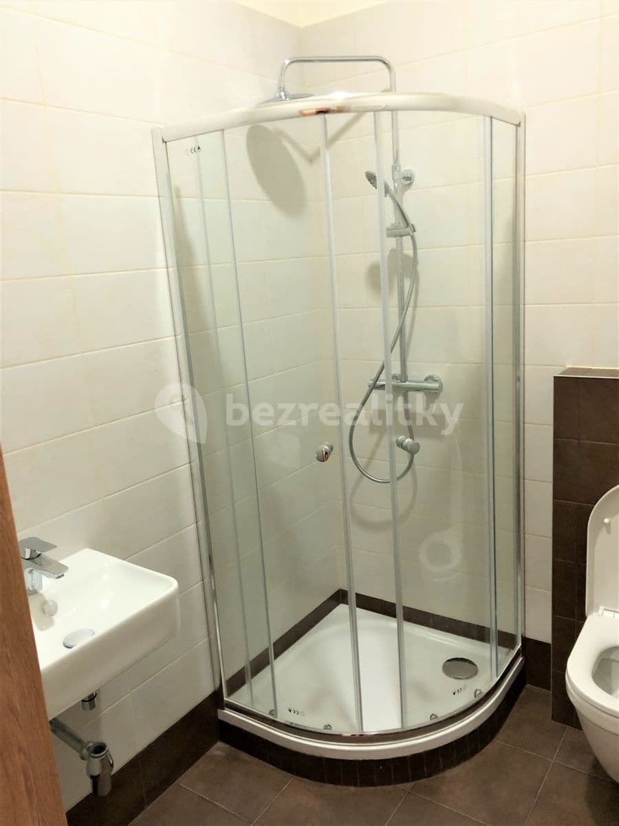 Prenájom bytu Garsoniéra 29 m², Moskevská, Praha, Praha Prenájom bytu Garsoniéra 29 m², Moskevská, Praha, Praha